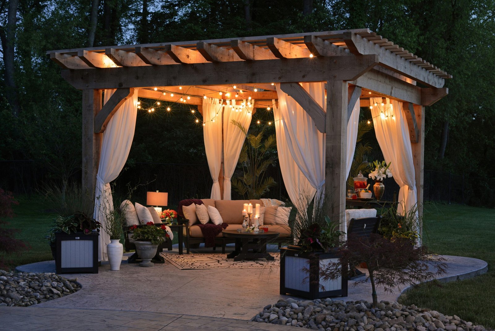 Transforming Your Patio into a Stylish Dining Area